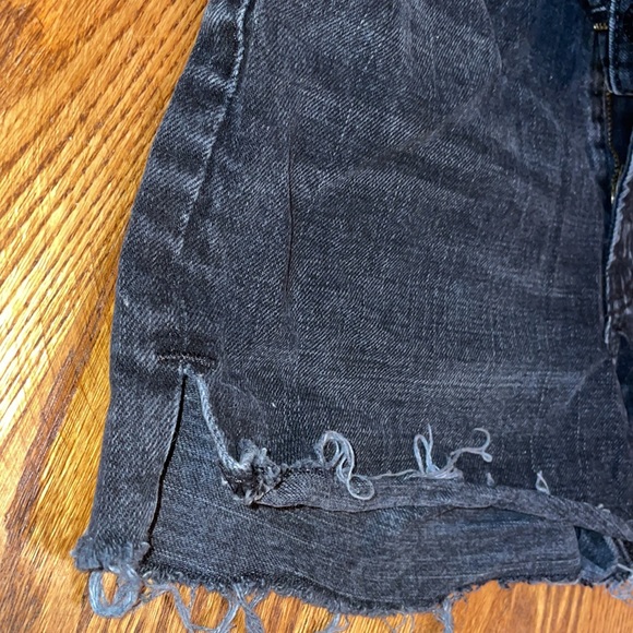 Urban Outfitters Hi rise girlfriend denim shorts - Picture 3 of 3